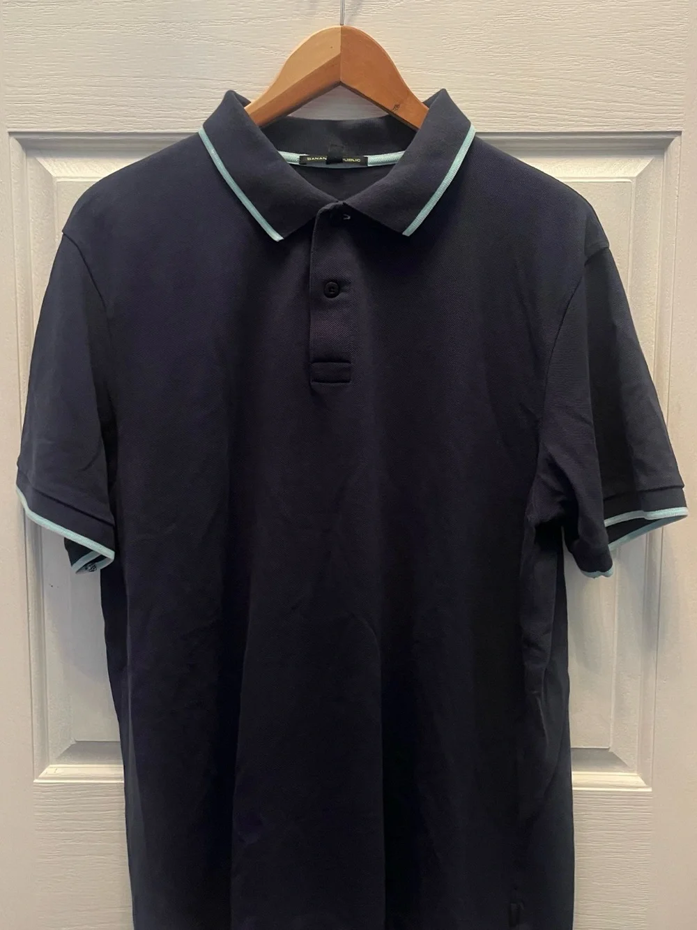 PRE-OWNED BANANA REPUBLIC MEN'S NAVY BLUE POLO- X-LARGE